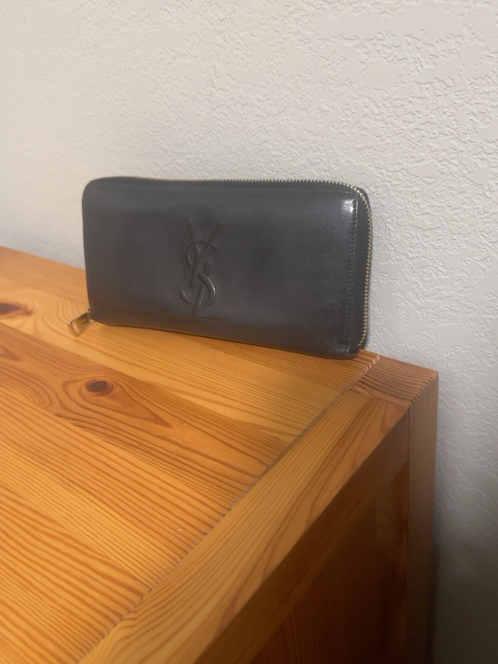 Saint Laurent YSL Black Leather Zip-Around Card Holder